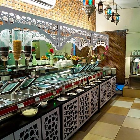 Rose Palace Hotel, Gulberg Lahore Exterior photo
