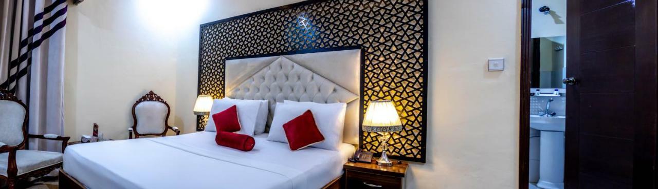 Rose Palace Hotel, Gulberg Lahore Exterior photo