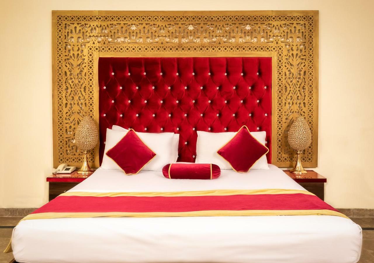 Rose Palace Hotel, Gulberg Lahore Exterior photo
